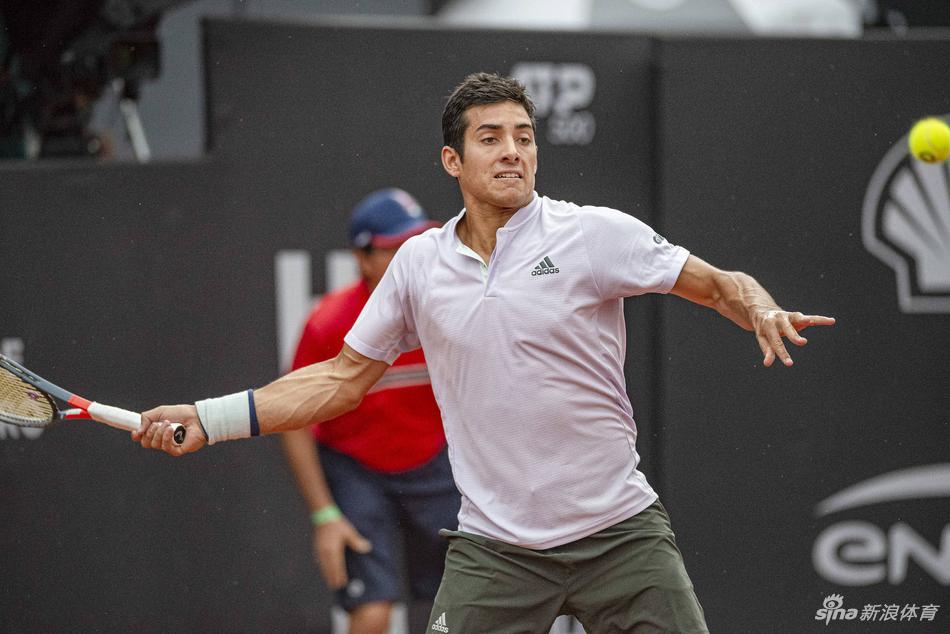 法兰克福迎意大利杯关键赛，赛后豪取连胜，媒体盛赞，赛季目标并未改变的简单介绍