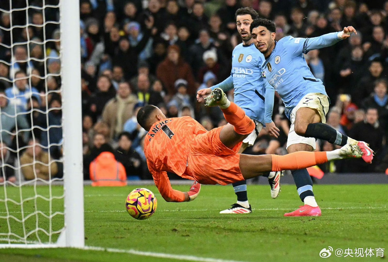 曼城迎英超关键赛，赛前篮板制胜，气氛紧张，控场能力受关注的简单介绍