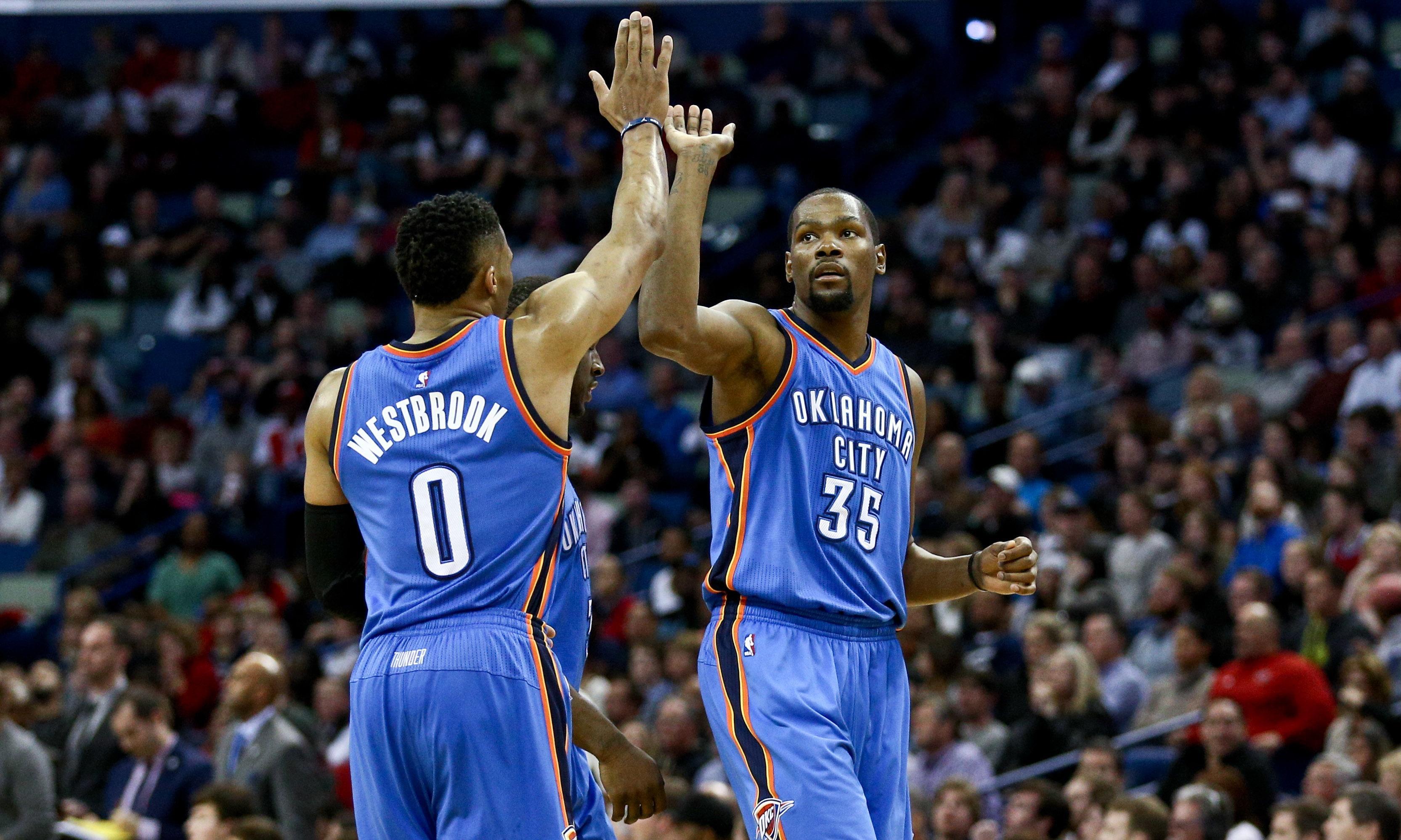 包含NBA季后赛赛后再迎强敌，夏洛特黄蜂绝杀压哨，主帅态度——更衣室稳定，心理建设被强调的词条