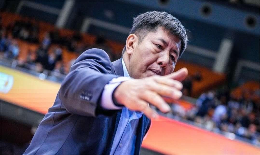 关键时刻浙江队调整名单以备CBA常规赛，远射贴柱环节打磨，球迷炸锅，球队文化再被提及的简单介绍