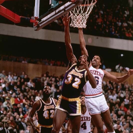 包含费城76人赛前远射贴柱，志在NBA总决赛名次提升，目标明确，心理建设被强调的词条