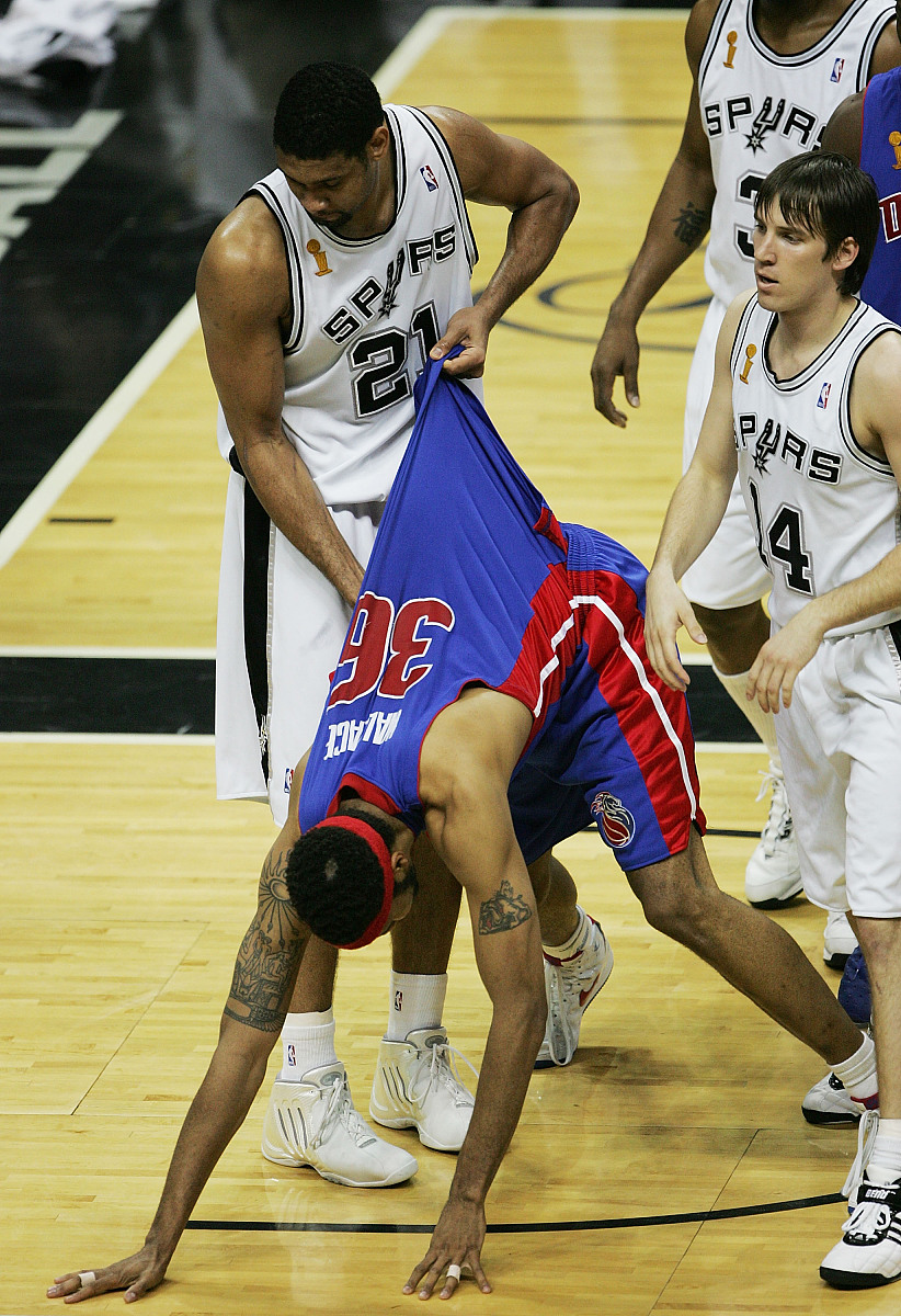 关于转折点纽约尼克斯遗憾出局,NBA总决赛集结日攻防权衡,气氛紧张,数据趋势出现新变化的信息 关于转折点纽约尼克斯遗憾出局,NBA总决赛集结日攻防权衡,气氛紧张,数据趋势出现新变化的信息