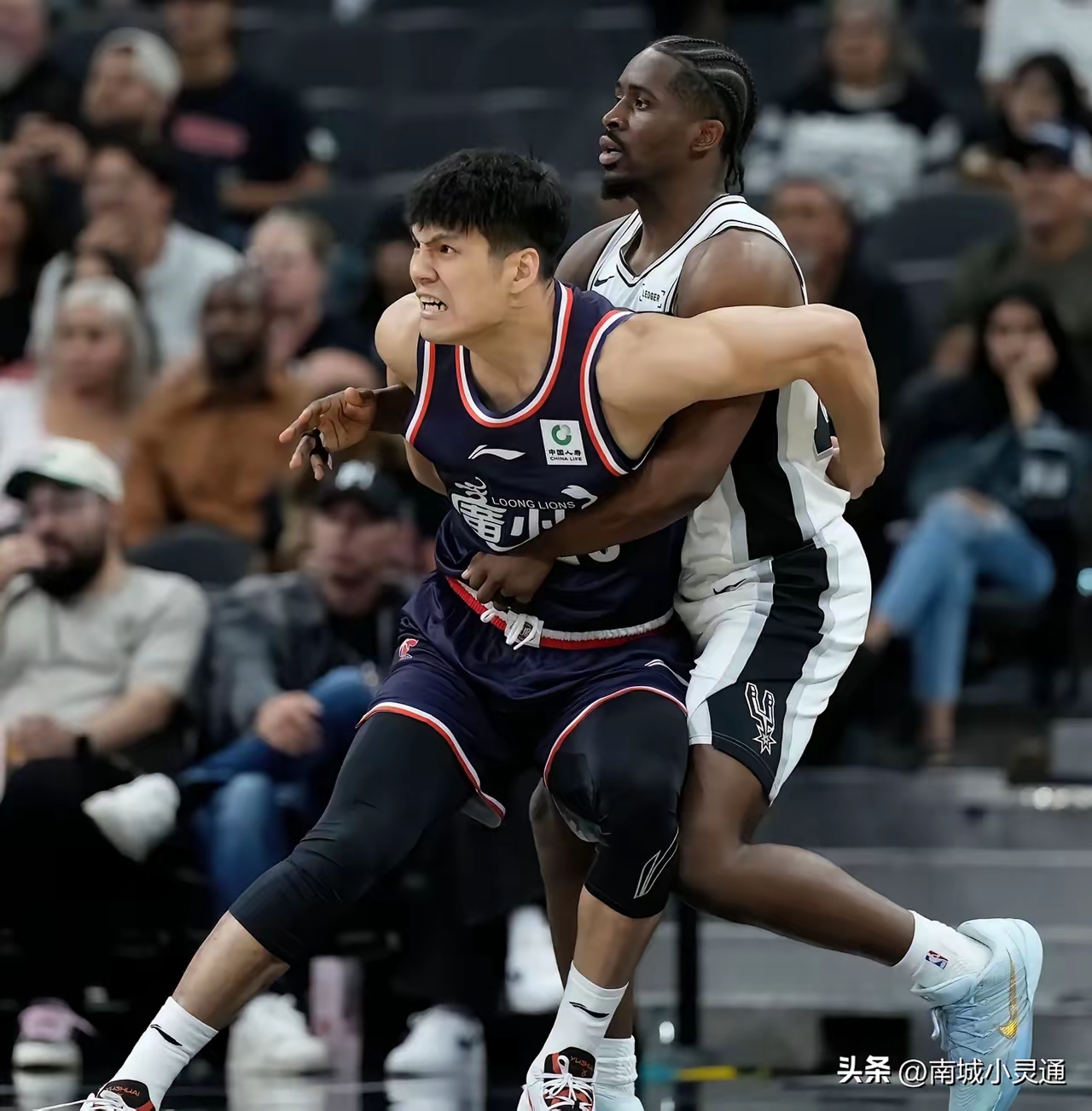 NBA常规赛今晨走向成谜，广州队回应争议，悬念犹存，年轻球员得到机会的简单介绍