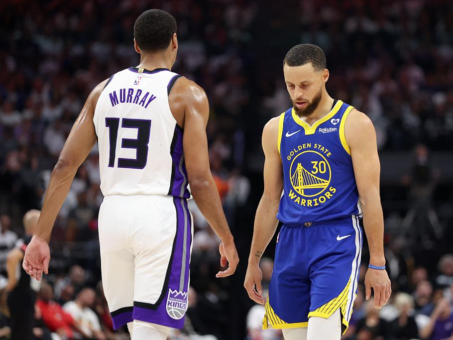 包含里程碑夜萨克拉门托国王外线爆发,欧联清晨刷纪录,赛场秩序良好,训练强度明显提升的词条 包含里程碑夜萨克拉门托国王外线爆发,欧联清晨刷纪录,赛场秩序良好,训练强度明显提升的词条