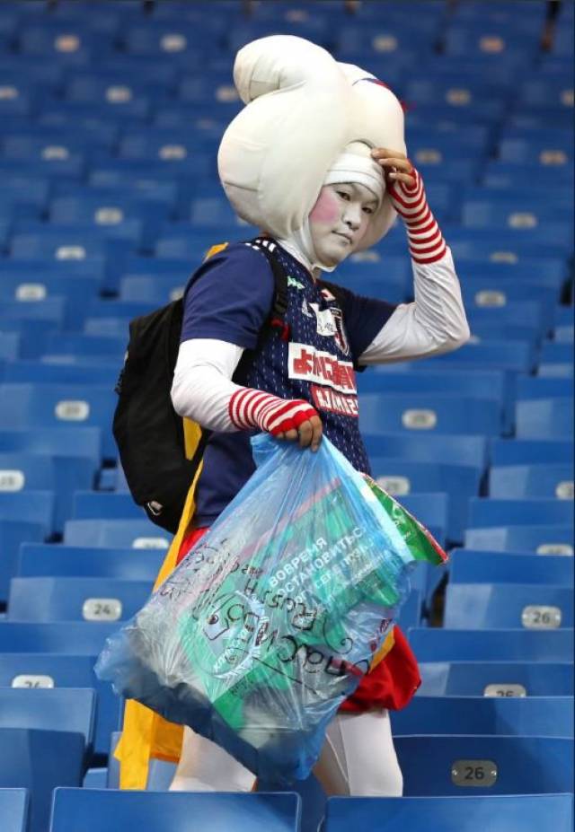 今晨英超传出新动向，北京国安更衣室发声，管理层表态：更衣室稳定，医务组通报恢复的简单介绍