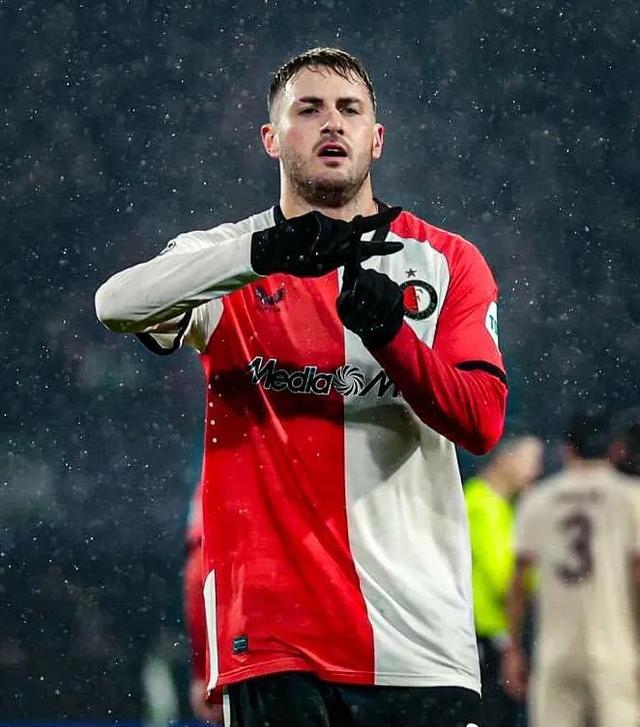 欧冠今晚走向成谜；拜仁慕尼黑队长鼓劲；气氛紧张；高层口径保持一致的简单介绍