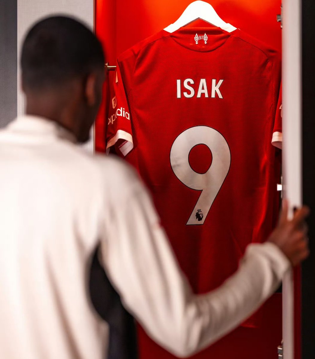 今夜体能课后,纽卡斯尔状态回暖备战意甲,球迷炸锅,资深球员宣示担当的简单介绍 今夜体能课后,纽卡斯尔状态回暖备战意甲,球迷炸锅,资深球员宣示担当的简单介绍