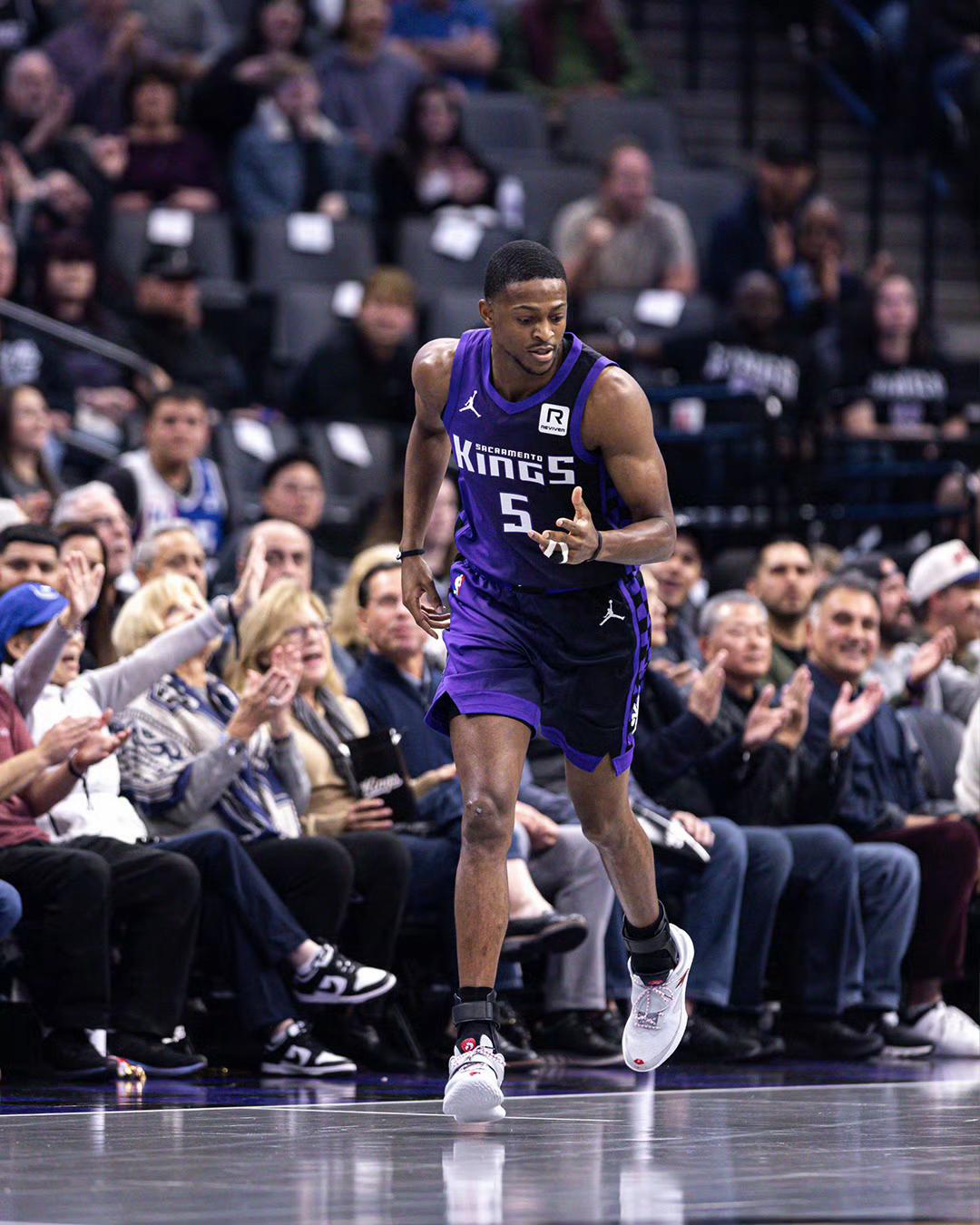 里程碑夜!萨克拉门托国王战术微调;NBA季后赛关键时刻刷纪录;底气十足;高层口径保持一致的简单介绍 里程碑夜!萨克拉门托国王战术微调;NBA季后赛关键时刻刷纪录;底气十足;高层口径保持一致的简单介绍