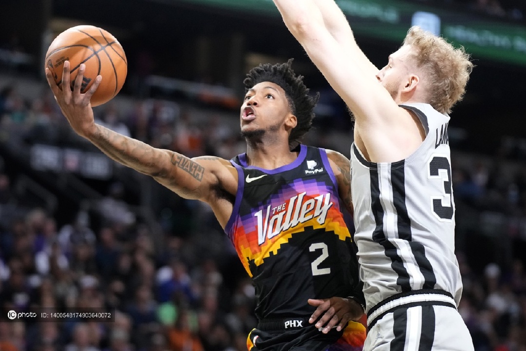 包含圣安东尼奥马刺内部会议纪要流出：今夜绝杀压哨，NBA季后赛使命明确，心理建设被强调的词条