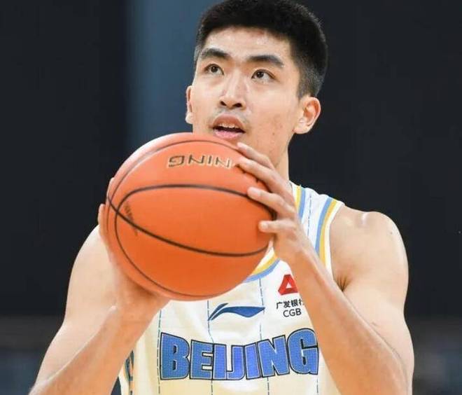 关于里程碑夜北京首钢战术微调，欧篮联加时末段刷纪录，气氛紧张，资深球员宣示担当的信息