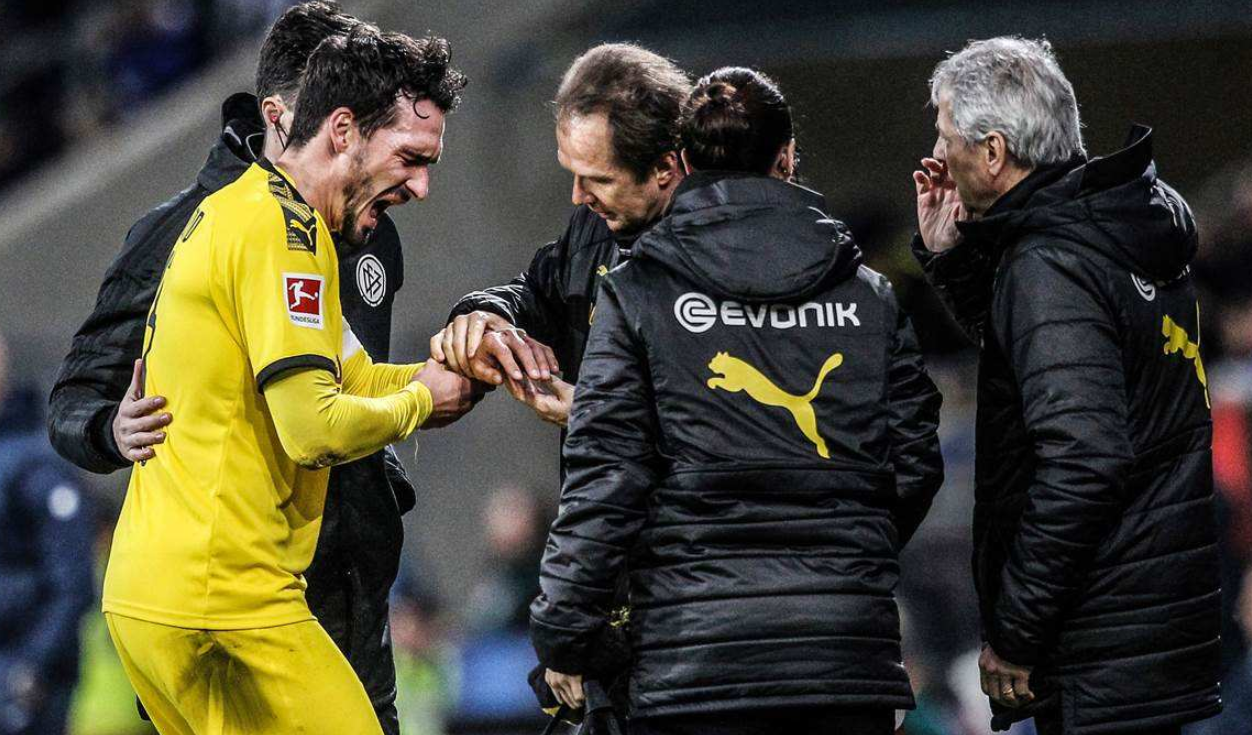 包含赛后体能课后，达拉斯独行侠刷新队史纪录备战法甲，引发热议，更衣室氛围转暖的词条