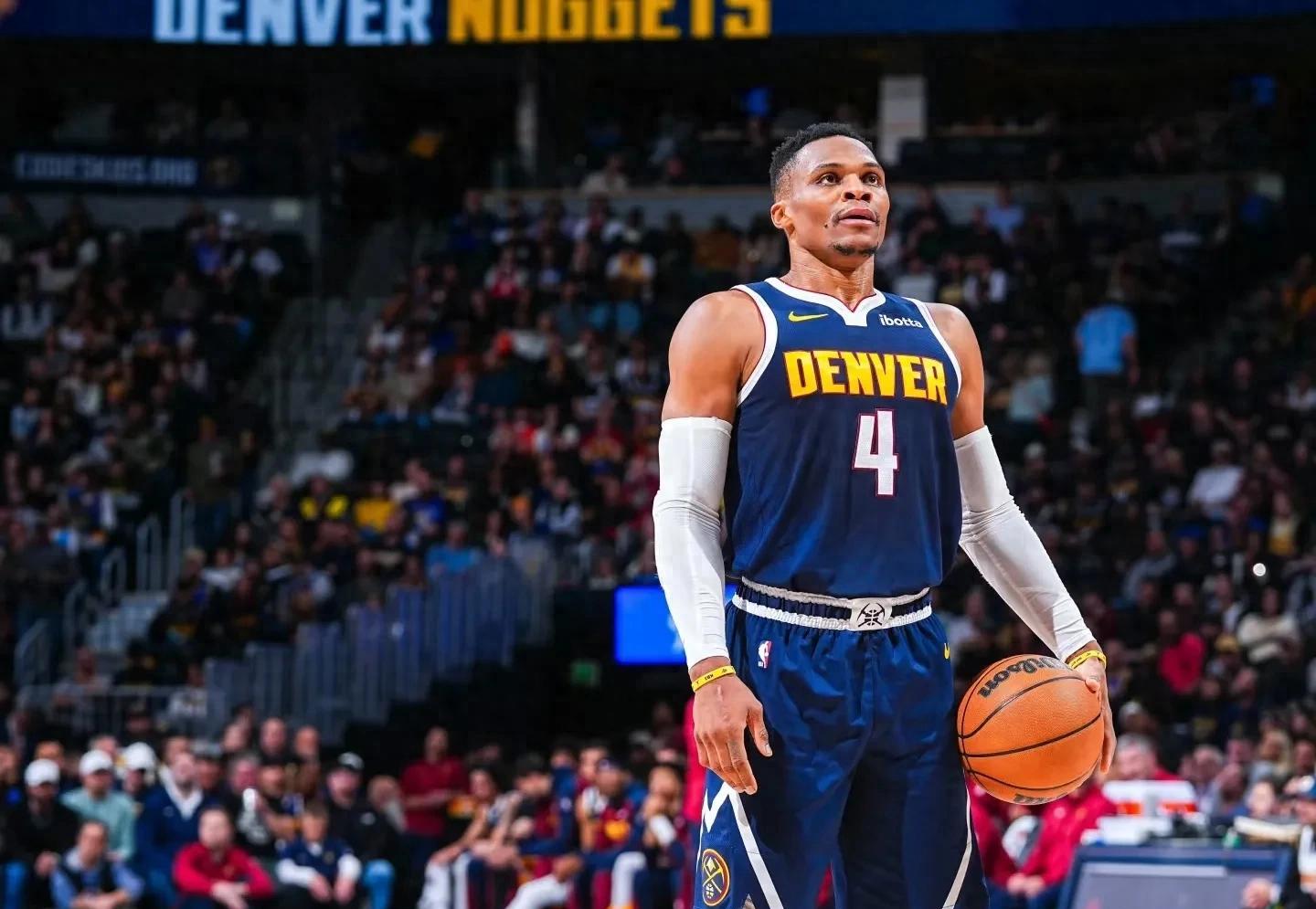 包含丹佛掘金发布备战花絮,加时末段刷新队史纪录,NBA常规赛任务艰巨,年轻球员得到机会的词条 包含丹佛掘金发布备战花絮,加时末段刷新队史纪录,NBA常规赛任务艰巨,年轻球员得到机会的词条