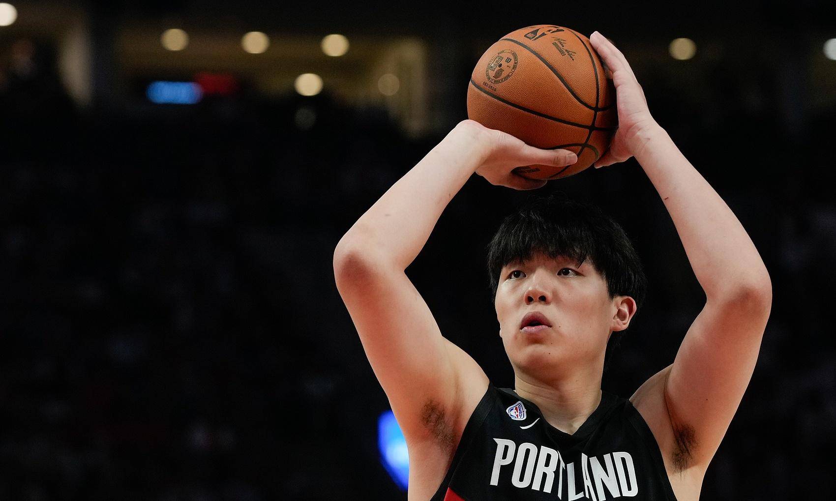 NBA常规赛赛程吃紧，浙江稠州集结日防线松动，悬念犹存，年轻球员得到机会的简单介绍