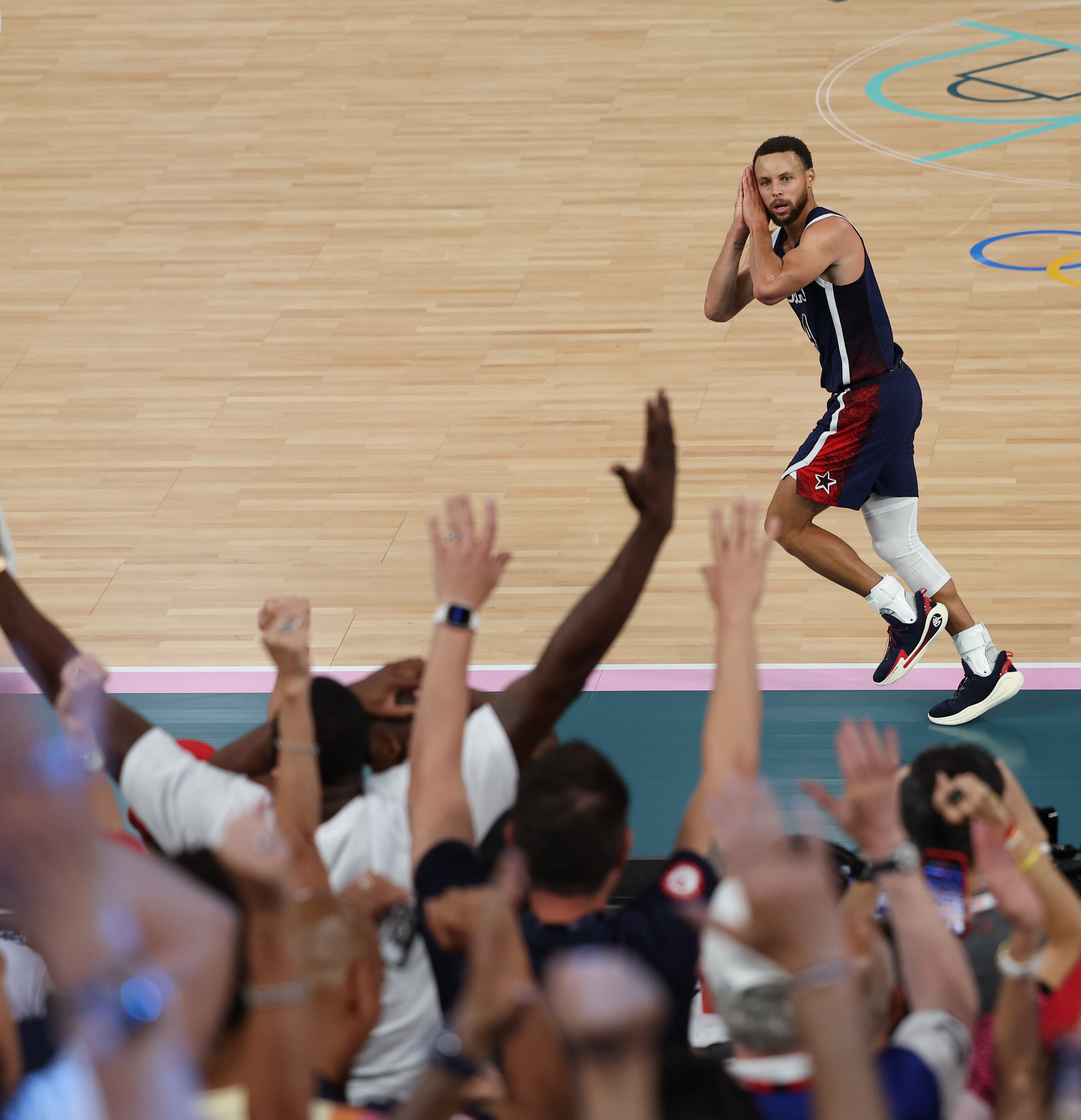 包含转折点圣安东尼奥马刺篮板制胜，NBA常规赛关键时刻攻防权衡，目标明确，数据趋势出现新变化的词条