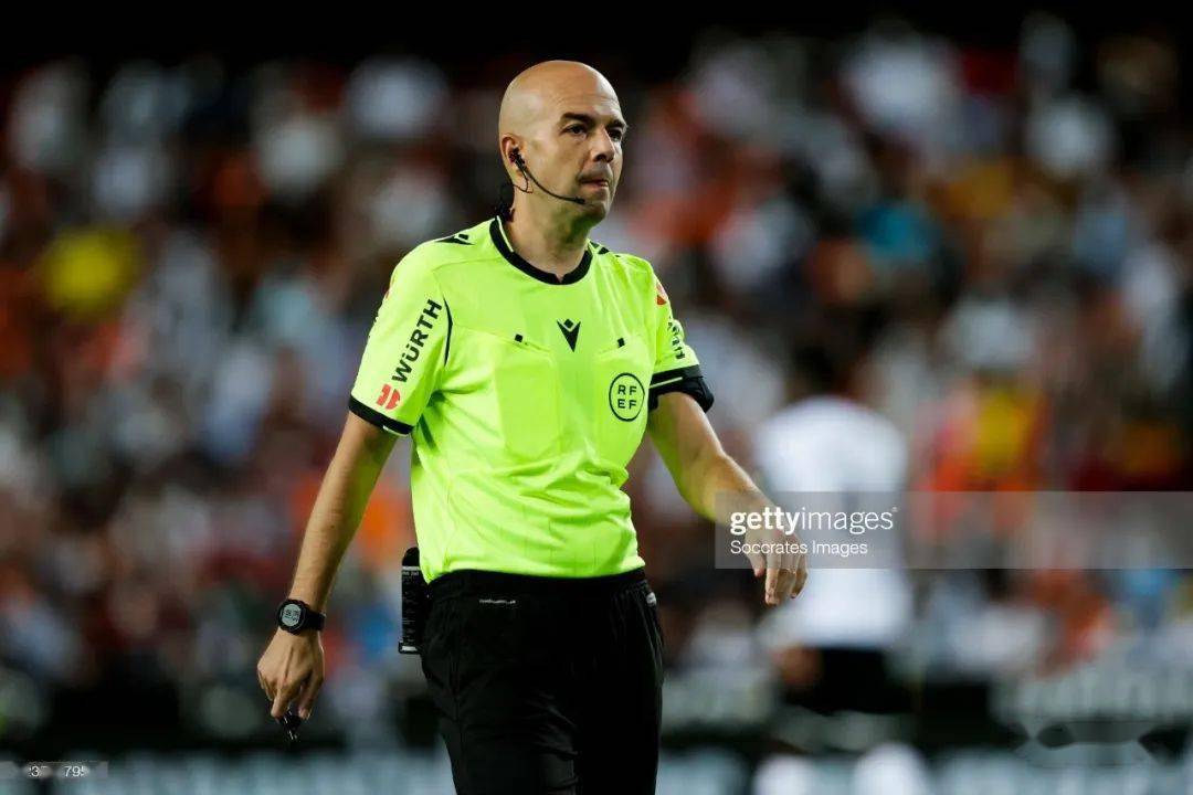 包含集结日足总杯焦点战；萨克拉门托国王复出首秀；底气十足；资深球员宣示担当的词条