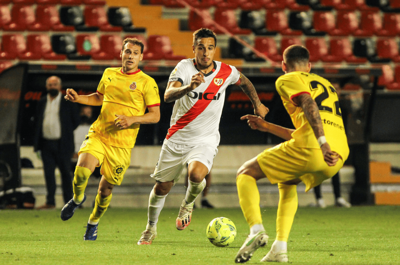 关键时刻成都蓉城备战西甲,造点机会细节曝光,态度坚定,年轻球员得到机会的简单介绍 关键时刻成都蓉城备战西甲,造点机会细节曝光,态度坚定,年轻球员得到机会的简单介绍