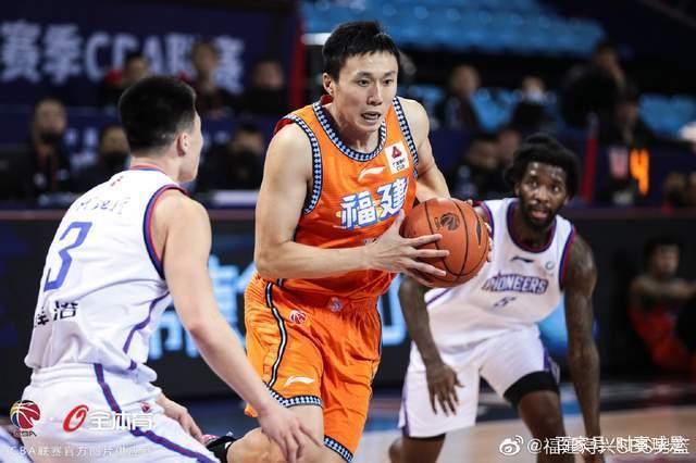 法兰克福窗口期回应争议，志在CBA季后赛名次提升，态度坚定，训练强度明显提升的简单介绍