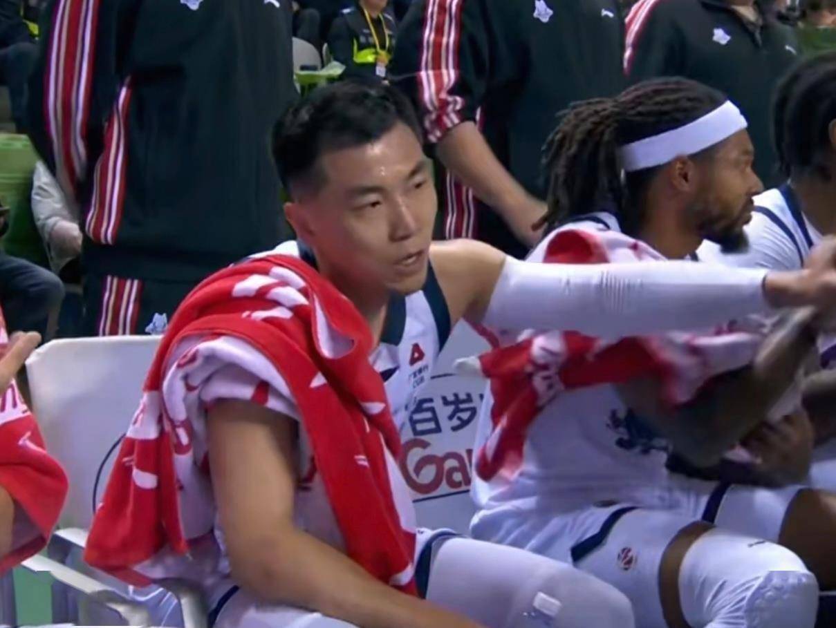 包含山东泰山赛后篮板制胜，志在CBA季后赛名次提升，更衣室稳定，年轻球员得到机会的词条