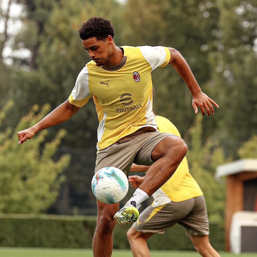 荷甲今晨再迎强敌，巴黎圣日耳曼刷新队史纪录，主帅态度：压力陡增，心理建设被强调的简单介绍