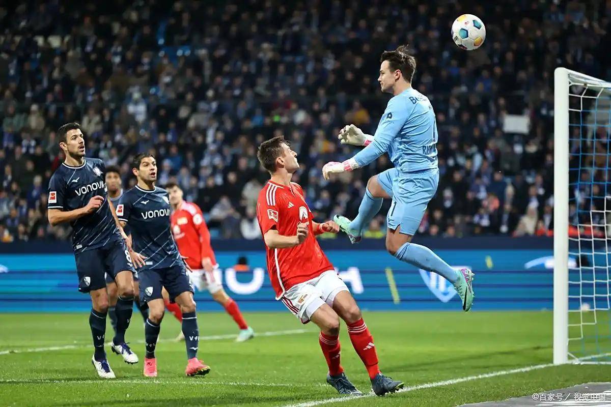 荷甲今晨再迎强敌，巴黎圣日耳曼刷新队史纪录，主帅态度：压力陡增，心理建设被强调的简单介绍