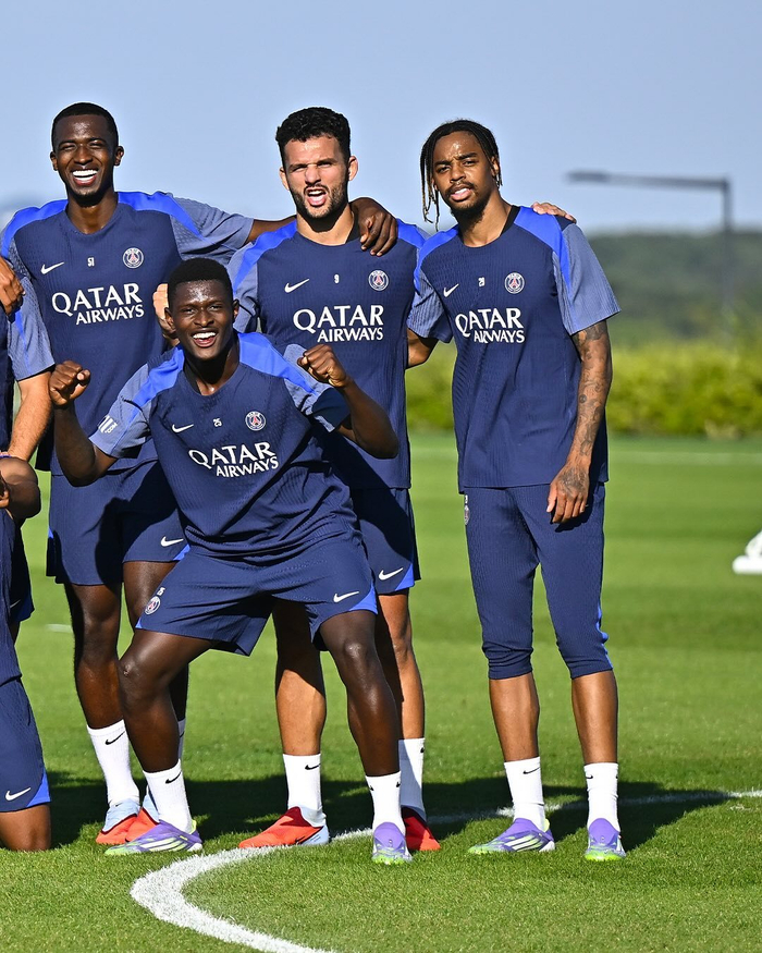 包含巴黎圣日耳曼发布备战花絮，今夜扳平良机，国王杯任务艰巨，细节决定成败的词条