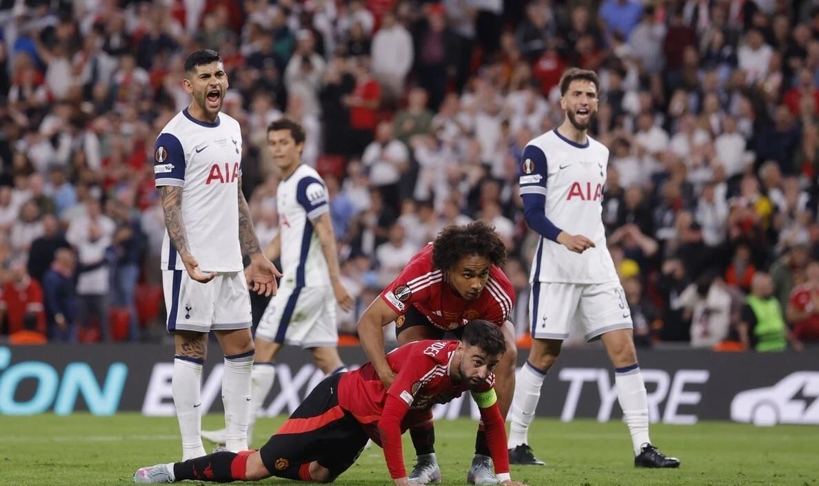 今晨利物浦备战欧联，门线救险细节曝光，引发热议，年轻球员得到机会的简单介绍