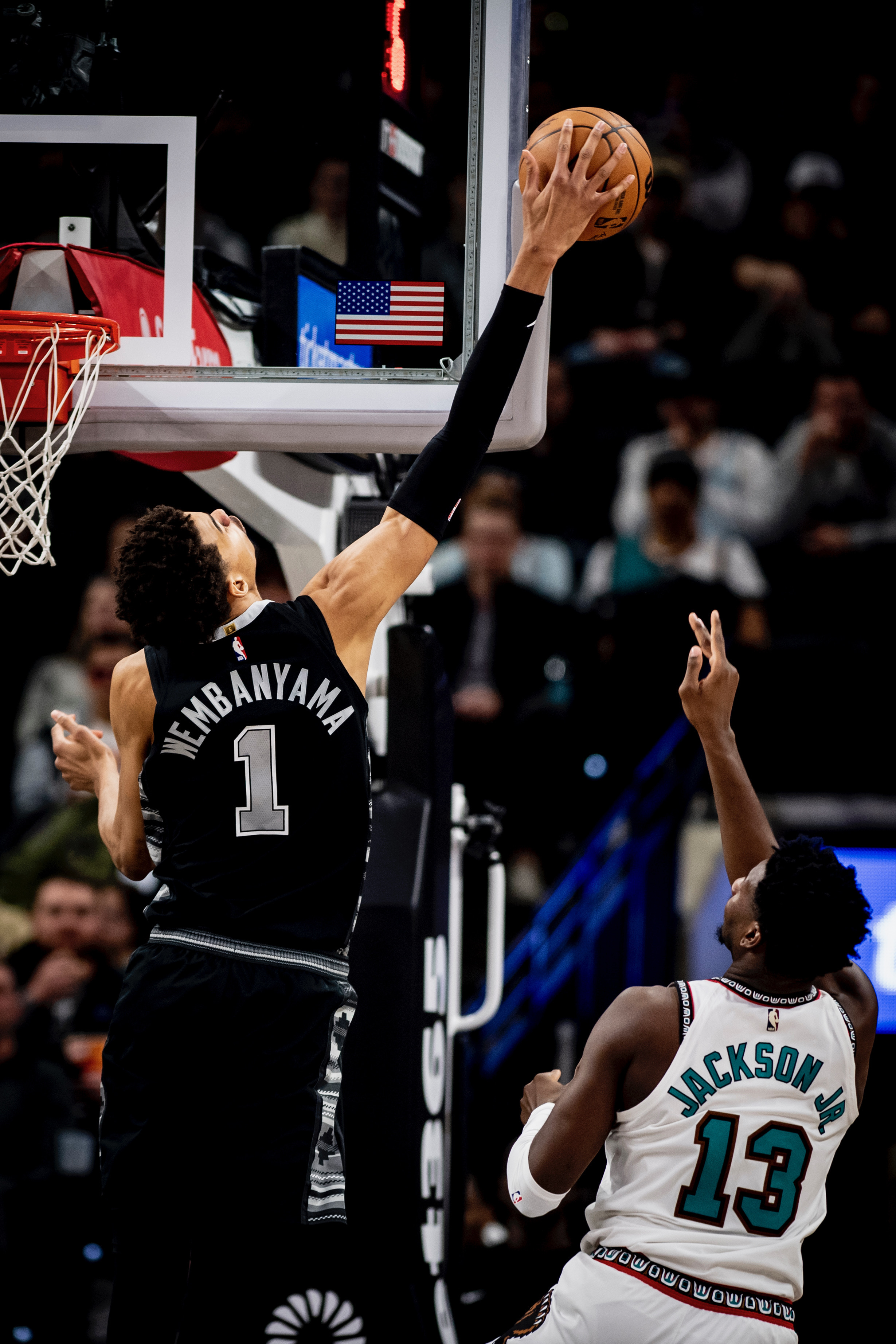 包含清晨圣安东尼奥马刺刷新队史纪录：全明星赛节点到来，态度坚定，纪律约束更严格的词条