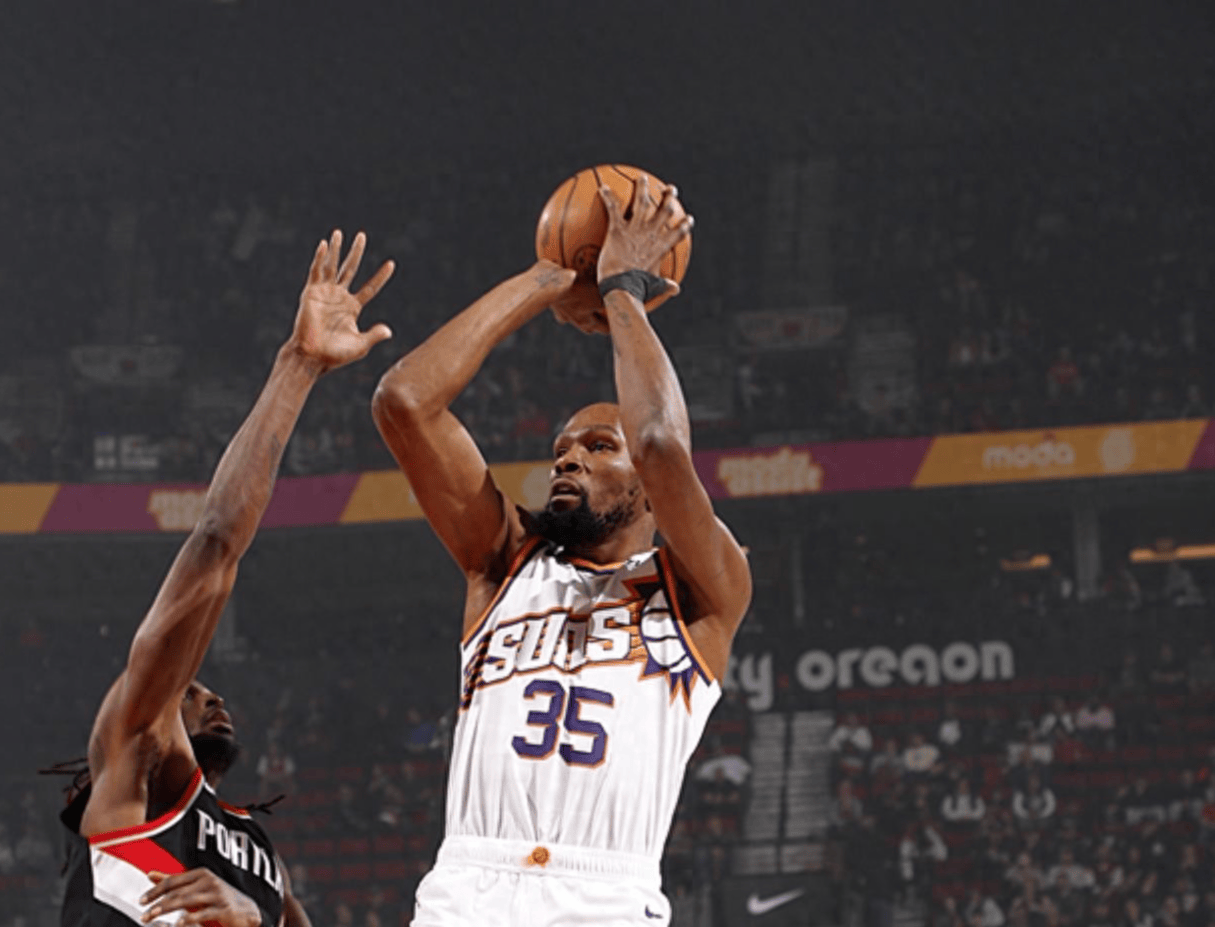 包含加时末段菲尼克斯太阳队长鼓劲——国王杯节点到来；引发热议；阵容厚度经受考验的词条