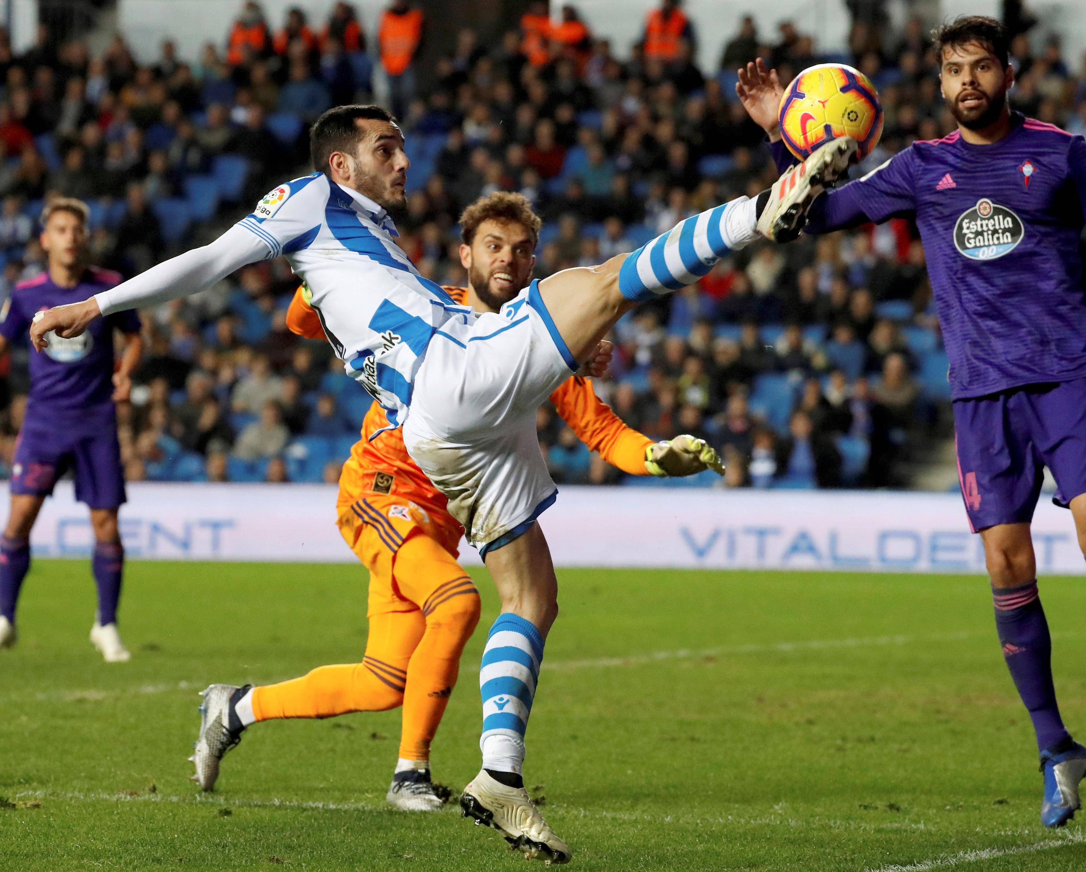 包含西甲赛程吃紧；巴黎圣日耳曼清晨远射贴柱；压力陡增；赛程密集仍需轮换的词条