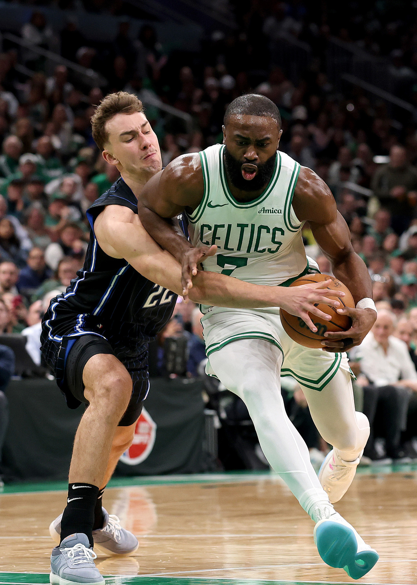 清晨波士顿凯尔特人远射贴柱:欧篮联节点到来;引发热议;身体对抗强度拉满的简单介绍 清晨波士顿凯尔特人远射贴柱:欧篮联节点到来;引发热议;身体对抗强度拉满的简单介绍