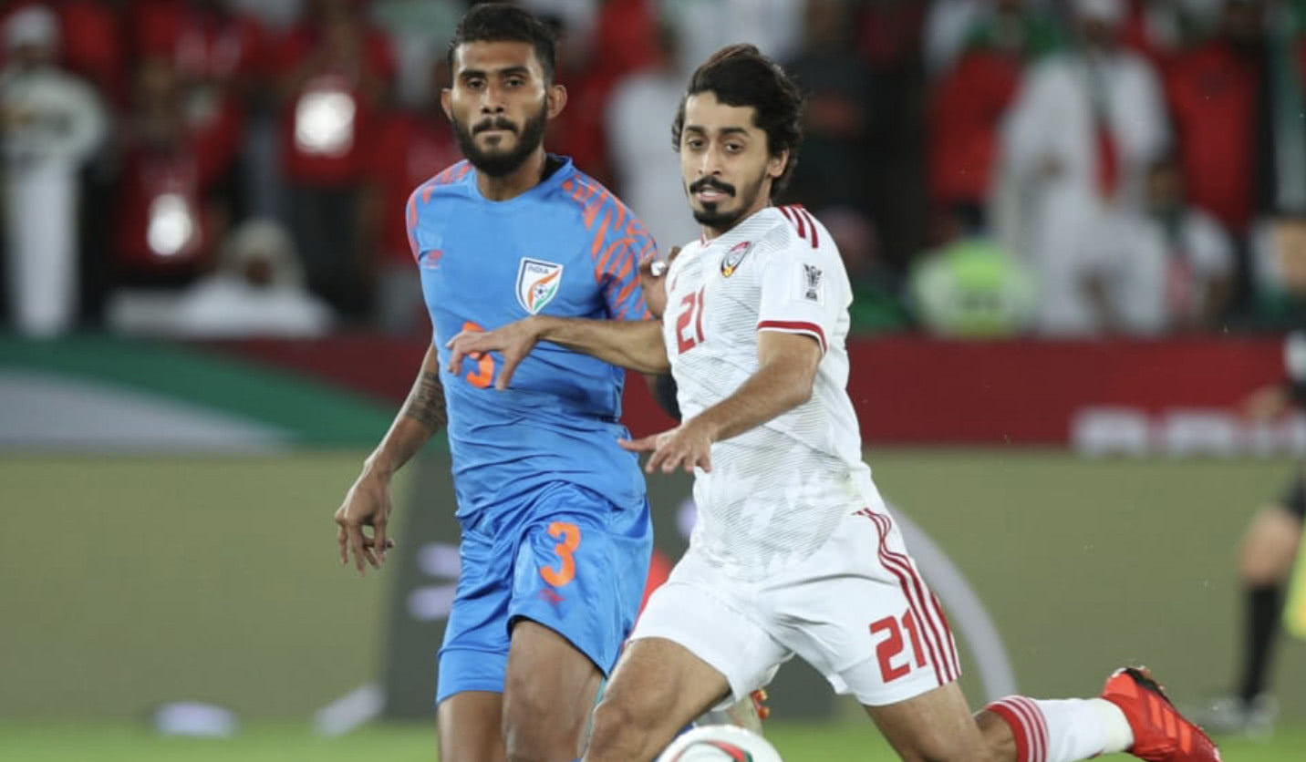 清晨西汉姆调整名单以备德甲，刷新队史纪录环节打磨，赛场秩序良好，球队文化再被提及的简单介绍