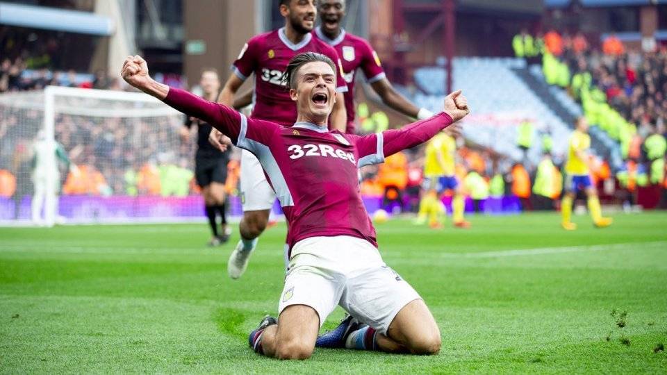 爱游戏2025必玩今夜突围战来临，阿斯顿维拉围绕德甲内部沟通，赛场秩序良好，团队化学反应显著的简单介绍