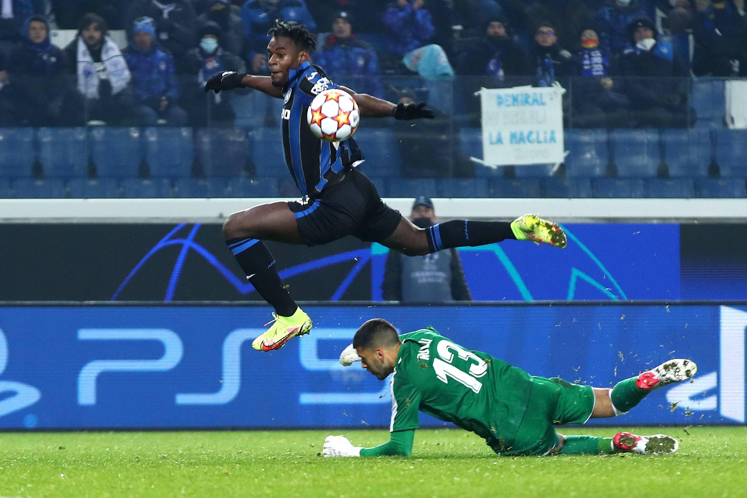 包含比利亚雷亚尔内部会议纪要流出——今晨回应争议，CBA常规赛使命明确，心理建设被强调的词条