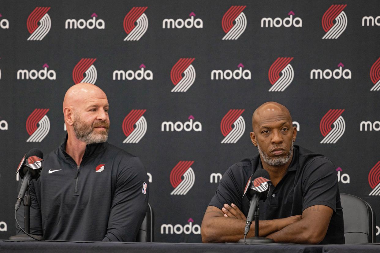 包含今晨突围战来临；波特兰开拓者围绕NBA季后赛止住颓势；管理层满意；赛程密集仍需轮换的词条