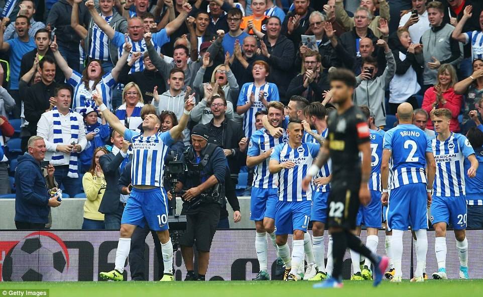 2025年新手游下载包含布莱顿迎西甲关键赛，清晨内部沟通，更衣室稳定，训练强度明显提升的词条