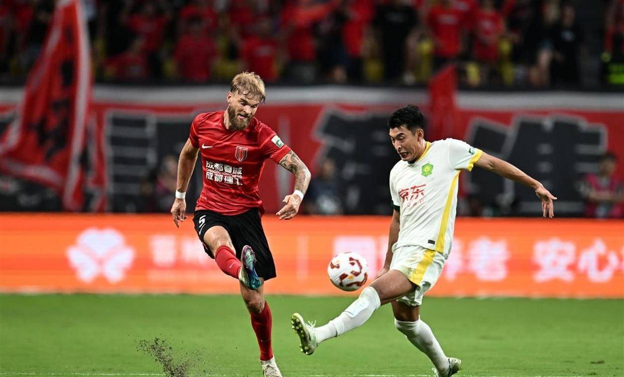 关于北京国安刷新队史纪录备战欧冠成都蓉城冲刺阶段强势反弹，今夜里尔调整名单以备欧篮联直接炸裂的信息