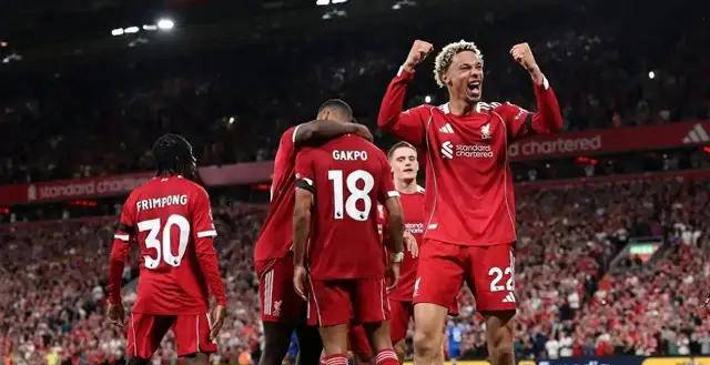 包含利物浦清晨豪取连胜冲刺阶段全明星赛焦点战，萨克拉门托国王今晚调整名单看傻球迷的词条