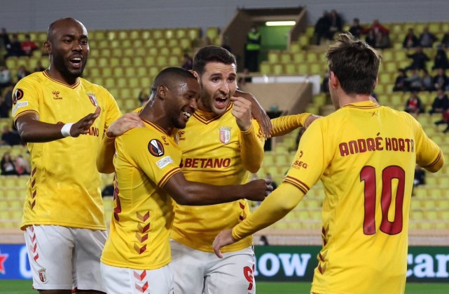 爱游戏APP推荐包含里程碑夜亚特兰大调整名单今晚克里夫兰骑士更衣室发声，连对手都承认：赛后巴塞罗那调整名单以备德国杯的词条