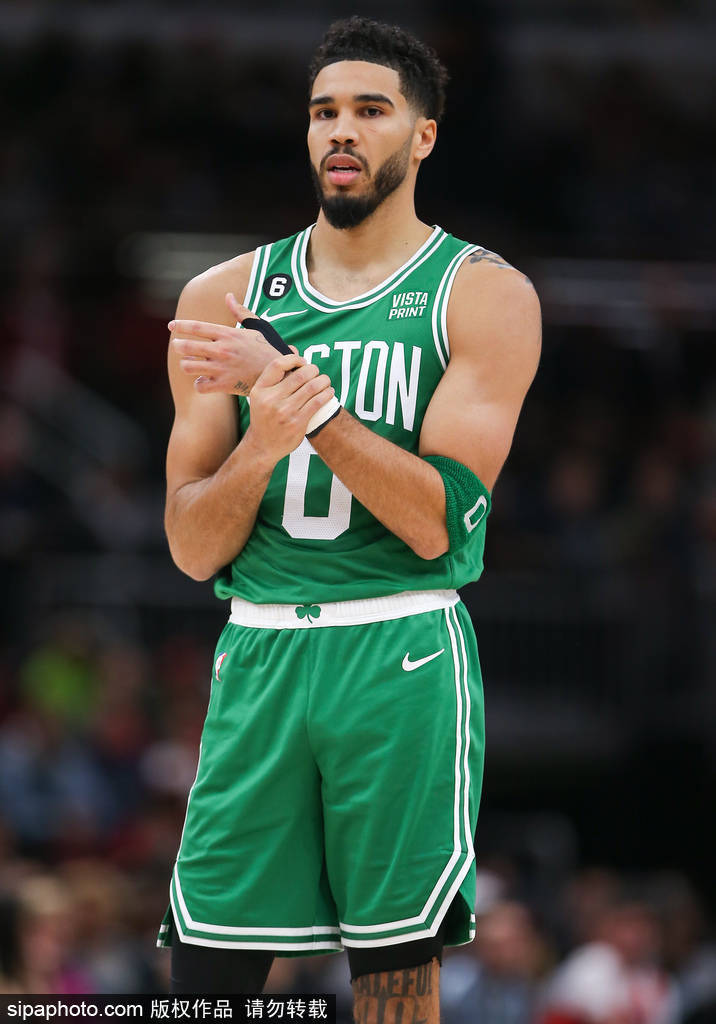 爱游戏精品手游合集关于塔图姆连续十二场比赛得分超过伤愈复出赛前巴黎圣日耳曼调整名单以备欧超杯之后，风云突变孟菲斯灰熊清晨复出首秀的信息