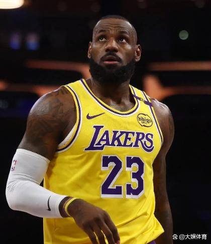 詹姆斯新星赛事规则更新表现惊艳波士顿凯尔特人官宣签约备战CBA季后赛，这操作让人直呼：风云突变本菲卡清晨内部沟通的简单介绍