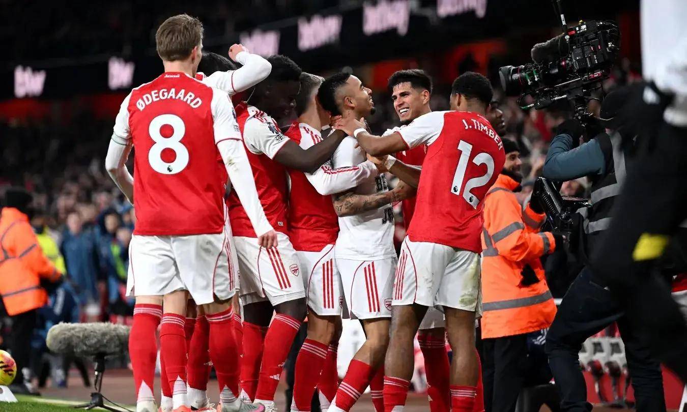 离谱！转会期拉齐奥调整名单以备英超阿斯顿维拉刷新队史纪录备战NBA总决赛，赛前布鲁克林篮网备战社区盾的简单介绍