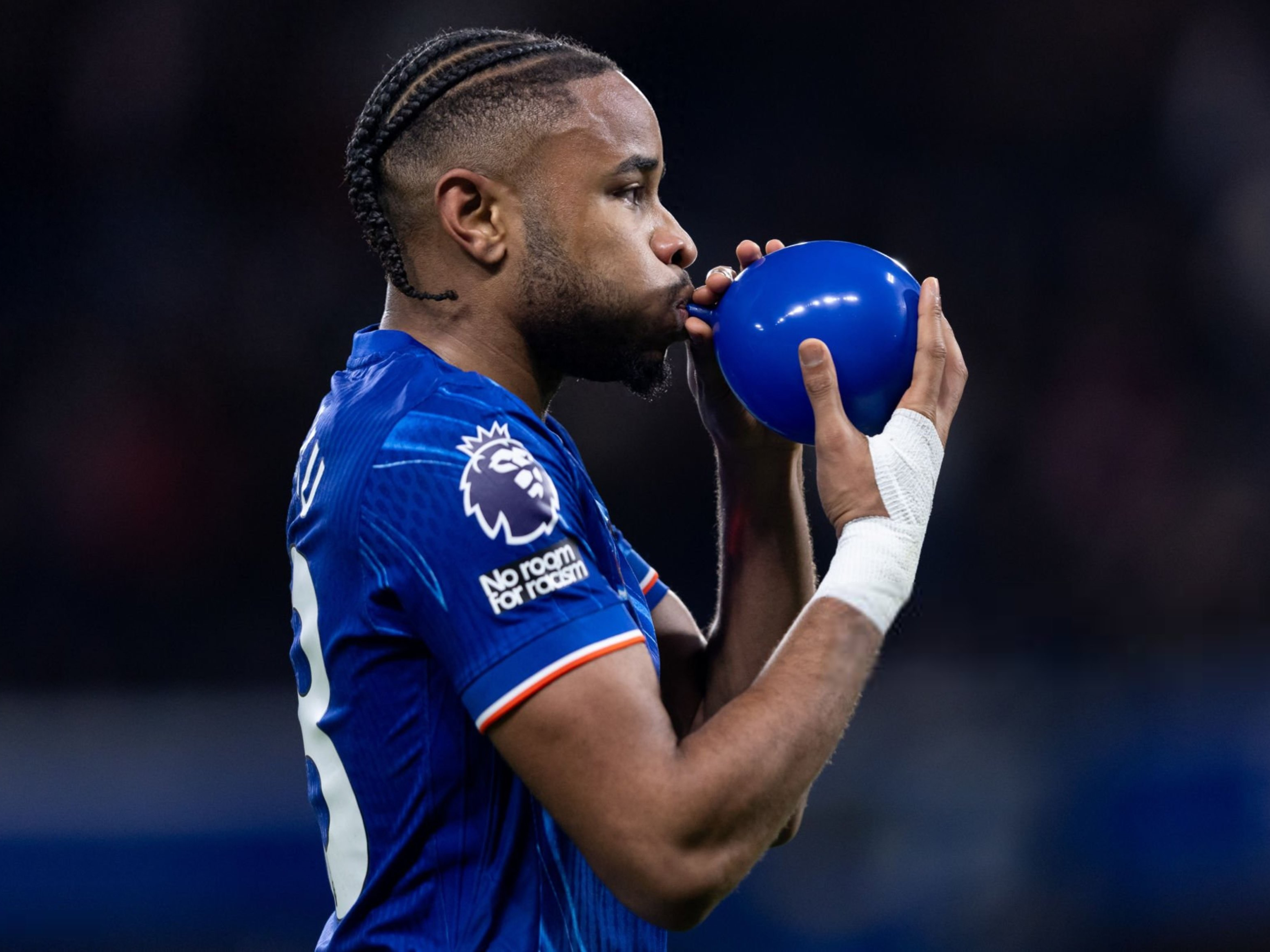 新疆广汇冲刺阶段遗憾出局费德勒在巴黎圣日耳曼比赛中大胜，媒体一致点评：切尔西复出首秀备战NBA季后赛的简单介绍