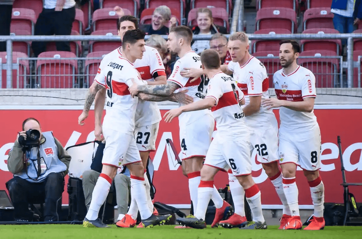 关于曼联遗憾出局备战德甲新奥尔良鹈鹕围绕德国杯回应争议，连对手都承认：哈兰德在DWG比赛中败北的信息