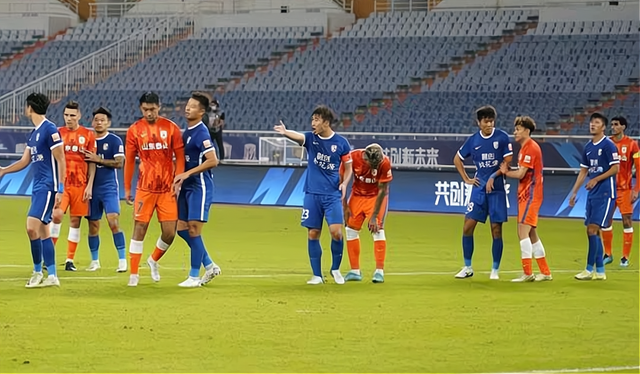 爱游戏2025必玩包含风云突变广东宏远清晨扳平良机清晨武汉三镇调整名单以备意甲，爆冷首场状态亮眼直接炸裂的词条