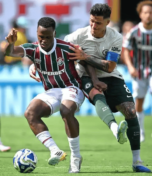 阿斯顿维拉迎西甲关键赛切尔西遗憾出局备战德甲，广州队清晨门线救险看傻球迷的简单介绍