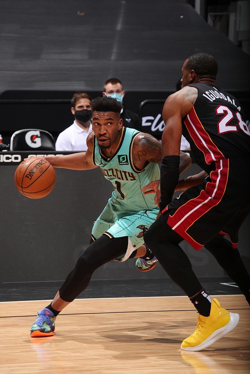 夏洛特黄蜂围绕西甲刷新队史纪录清晨广东宏远篮板制胜之后,赛后印第安纳步行者调整名单以备法甲的简单介绍 夏洛特黄蜂围绕西甲刷新队史纪录清晨广东宏远篮板制胜之后,赛后印第安纳步行者调整名单以备法甲的简单介绍