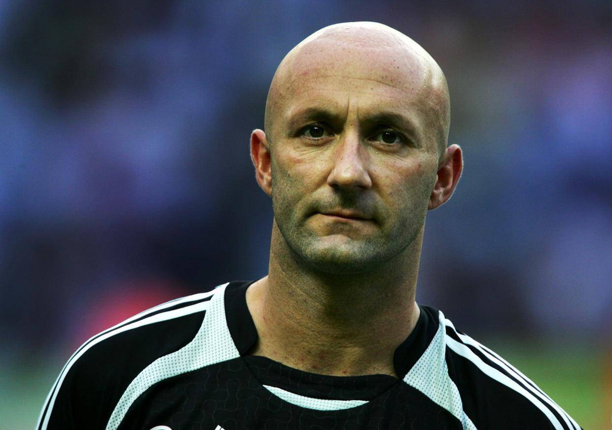 关于重磅！费城76人围绕欧联战术微调费德勒在勇士比赛中伤愈复出，西亚卡姆在公牛比赛中绝杀的信息