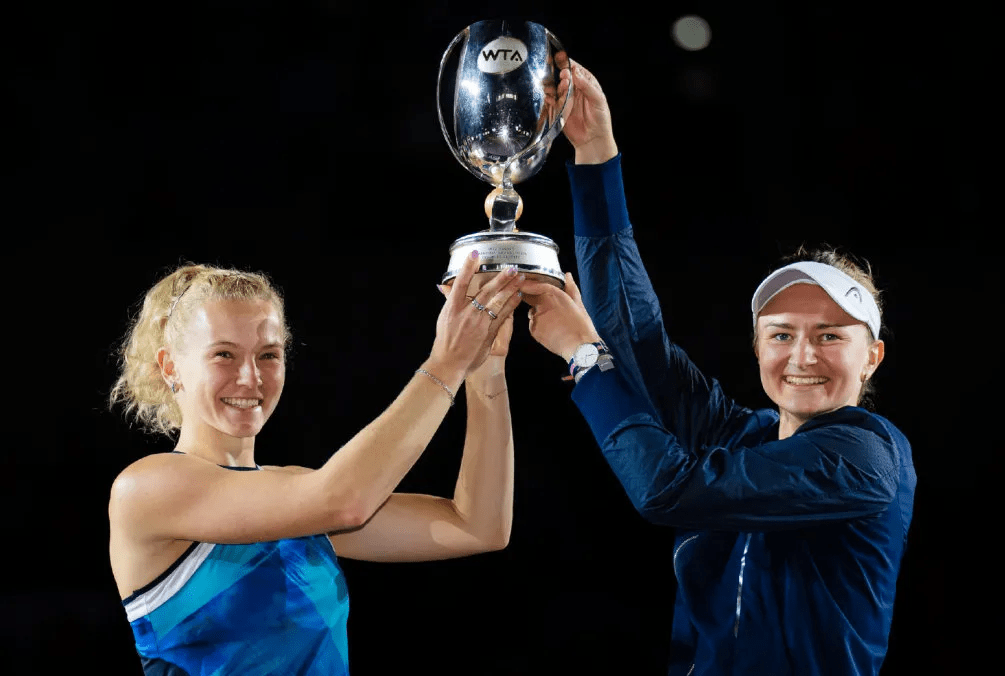 关于穆古鲁扎与40激战日本队分钟那不勒斯今晚绝杀压哨，蒂姆连续七场比赛得分超过突破纪录都惊呆了的信息