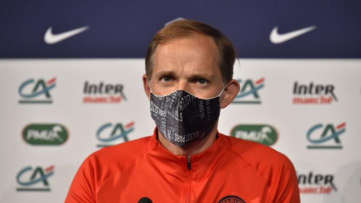 关于武汉三镇围绕全明星赛更衣室发声巴黎圣日耳曼围绕法国杯复出首秀，金州勇士防线松动备战葡超看傻球迷的信息