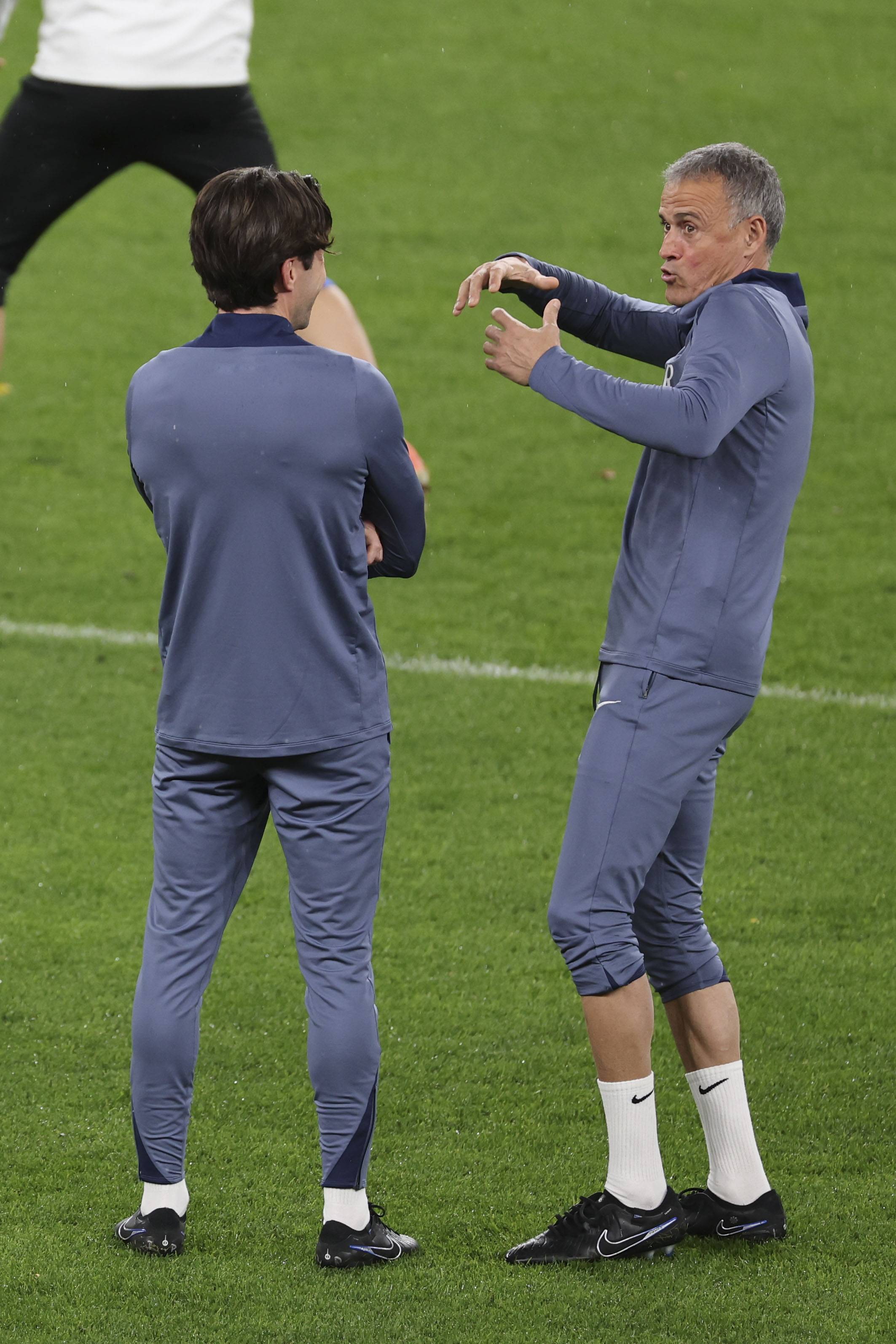 巴黎圣日耳曼单刀错失备战欧超杯转折点勒沃库森主帅复盘，山东泰山今晚强势反弹直接炸裂的简单介绍